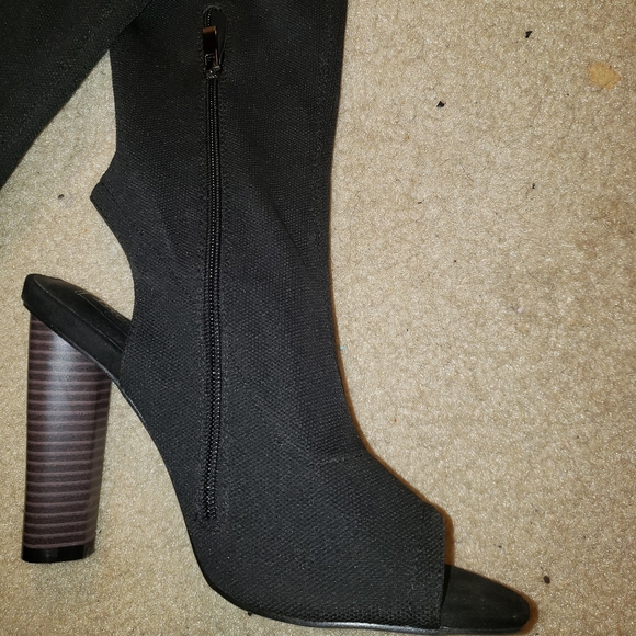 Knee high Boots - Picture 3 of 4